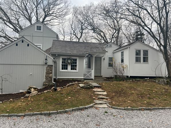 40 Hillside Rd N, Weston, CT 06883