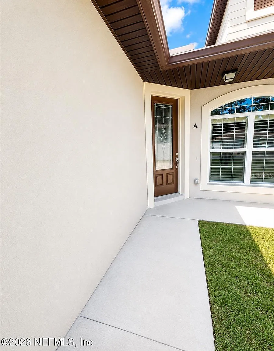 3 bed, 2.0 bath, 1606 sqft, $2,200 — Photo 4