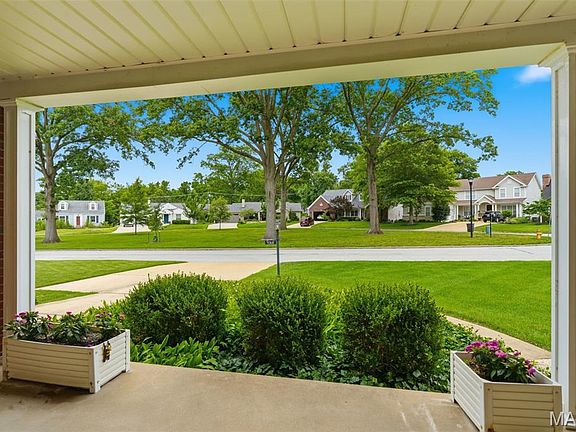 4th image of 9368 Parkside Dr