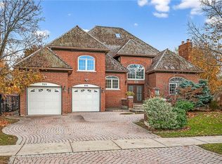 5089 Forest Hill Dr, Mississauga, ON L5M5A2