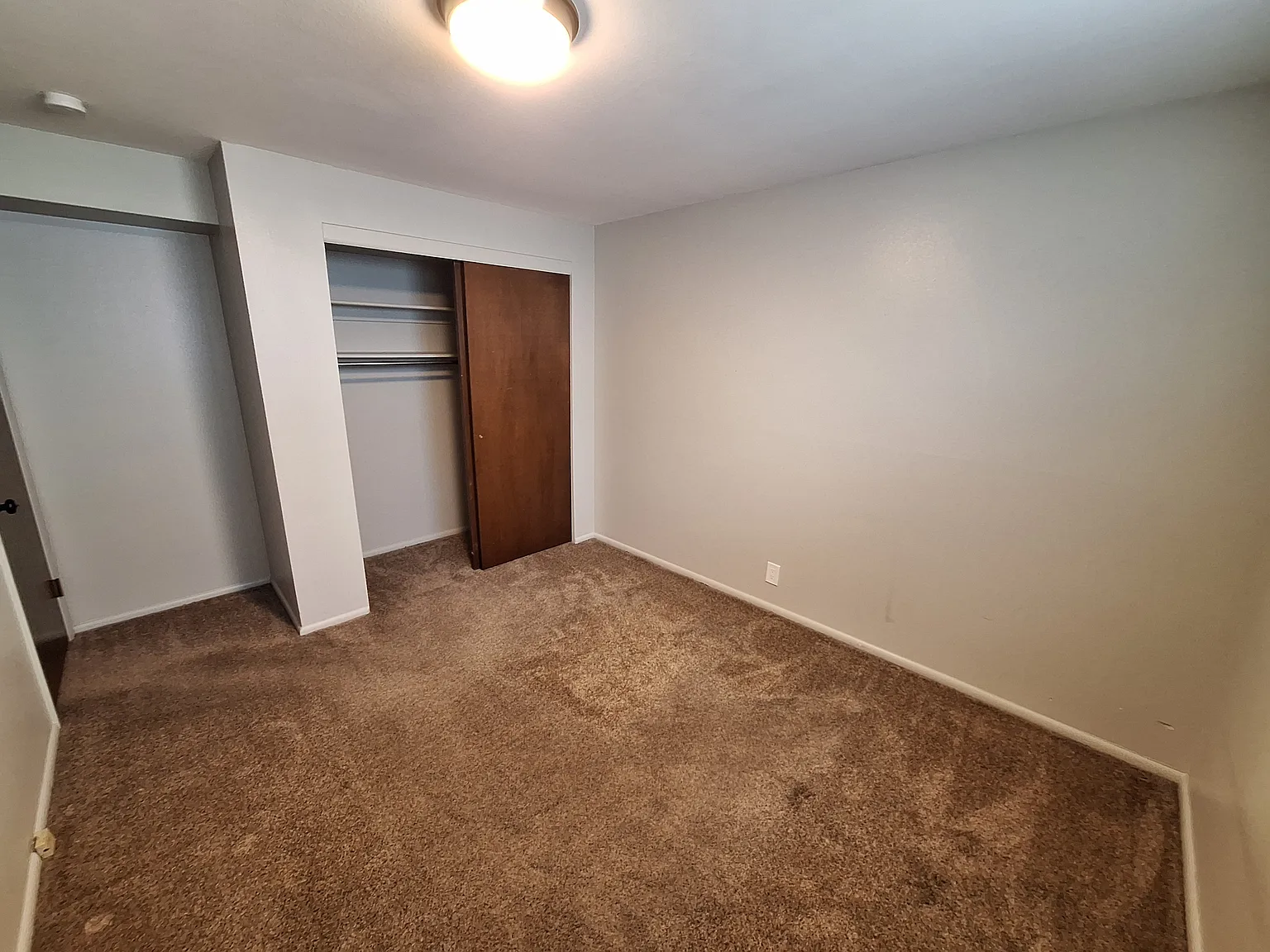 534 W 530 S — Photo 2