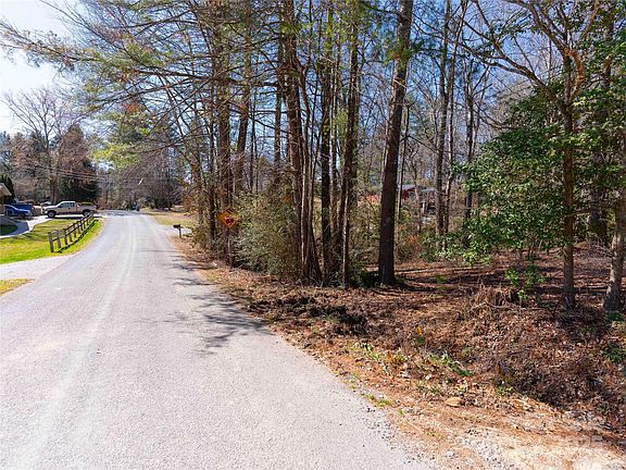 3rd image of 0 Whispering Pines Dr