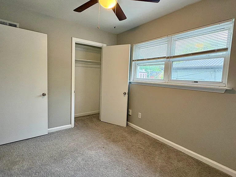 Vernon Cove Apartments — Photo 25