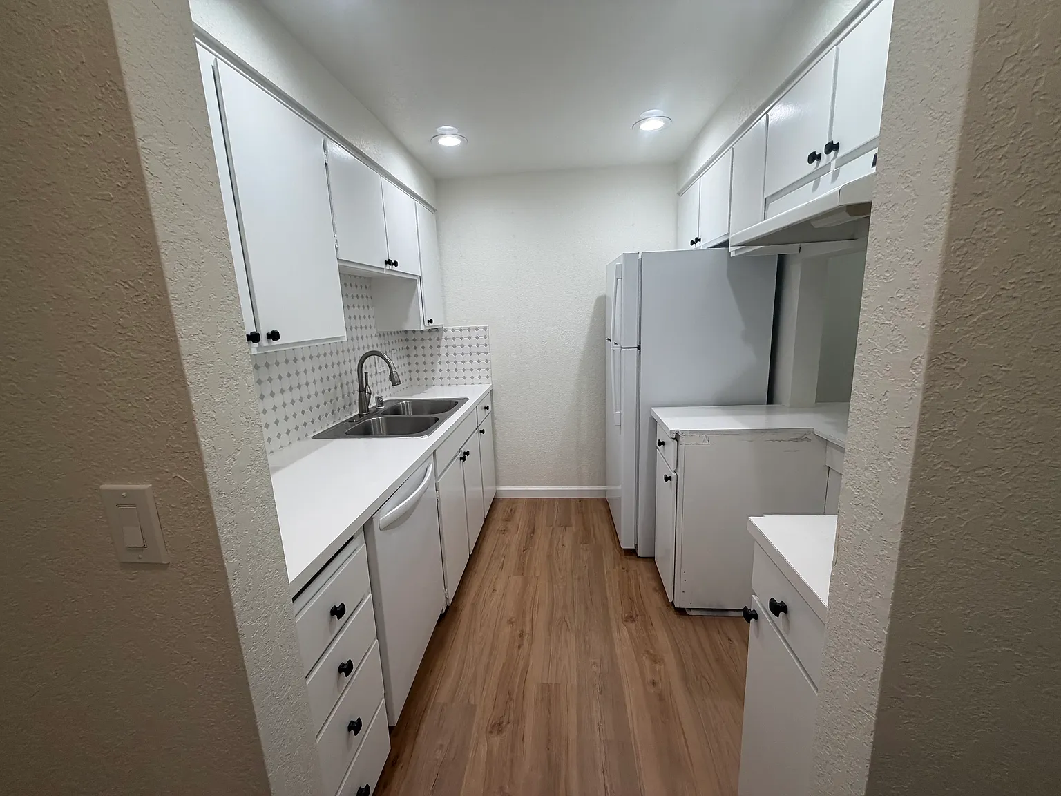 408 124th Pl SW — Photo 2