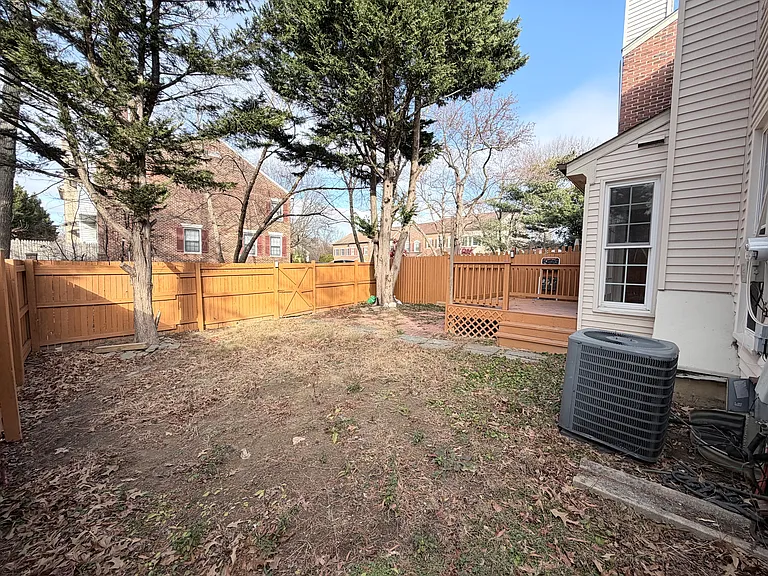 5900 Parenham Way — Photo 49