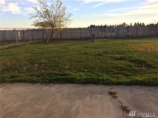 1st image of 415/417 Offutt Dr