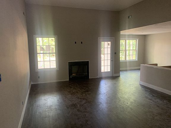 4th image of 144 Glenstone Lot 144