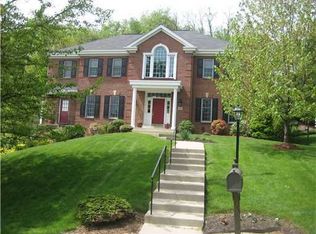 210 Virginia Manor Dr, Pittsburgh, PA 15215