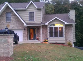 246 Pine Cir, Dunbar, WV 25064