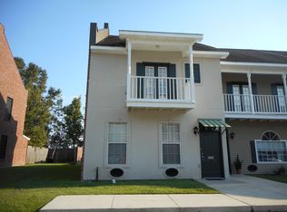 2151 Plantation Ln, Baton Rouge, LA 70820