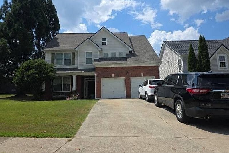1st image of 151 Diamond Ridge Ave