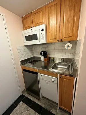 Kitchen, photo 1