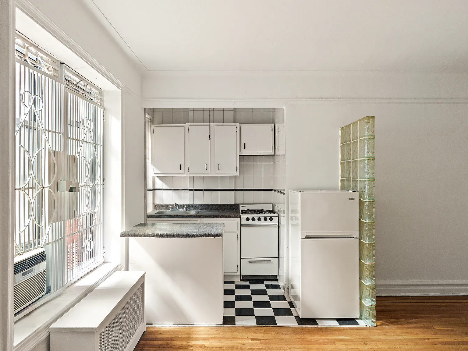44-14 Newtown Rd — Photo 2