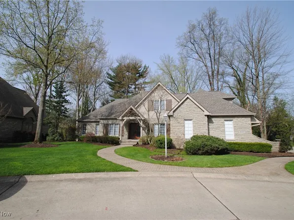 2033 Acadia Trce, Westlake, OH 44145