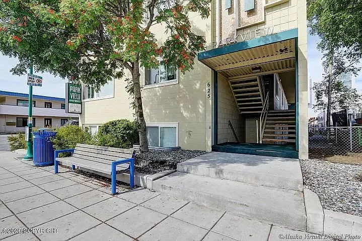 625 W 9th Ave #302 — Photo 5