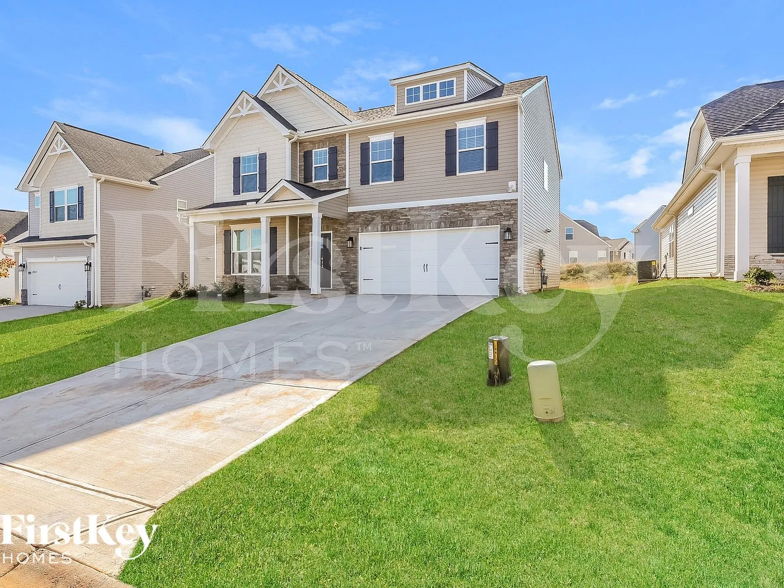 4 bed, 2.5 bath, 2448 sqft, $2,260 — Photo 2