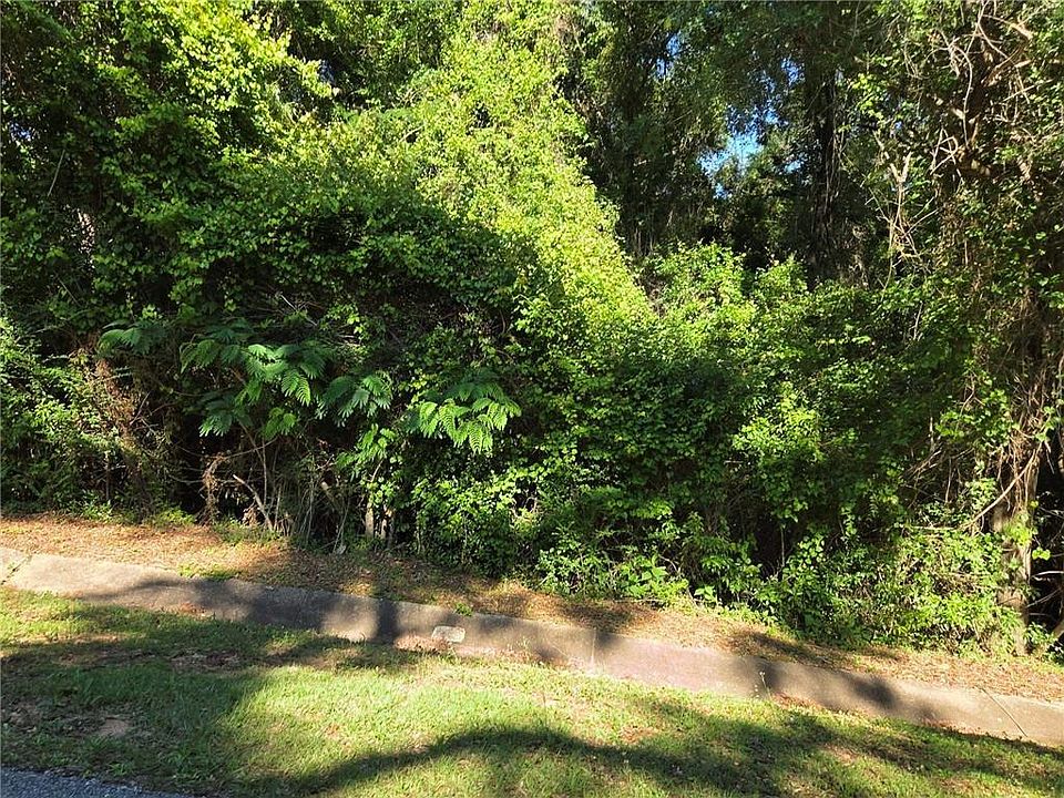 2nd image of 119986 Locke Ln