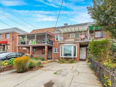 6223 69th Place, Middle Village, NY, 11379