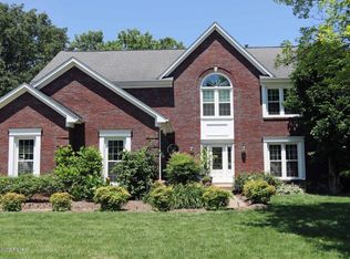 704 Lake Sterling Rd, Louisville, KY 40223