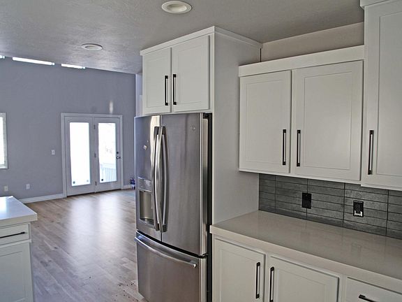 4th image of 2019 E Diamond Hills Ln