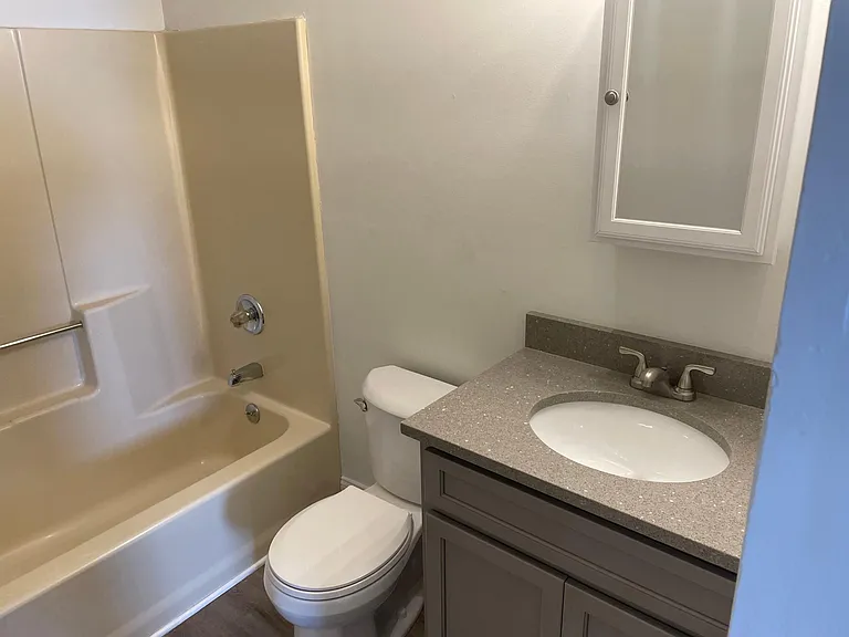 72 Maplewood Ave #1 — Photo 7