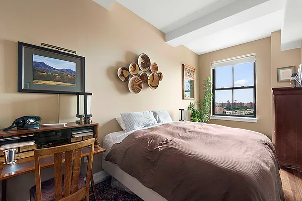 Sold by Compass | media 3