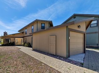 2072 Traverse Ct, South Lake Tahoe, CA 96150