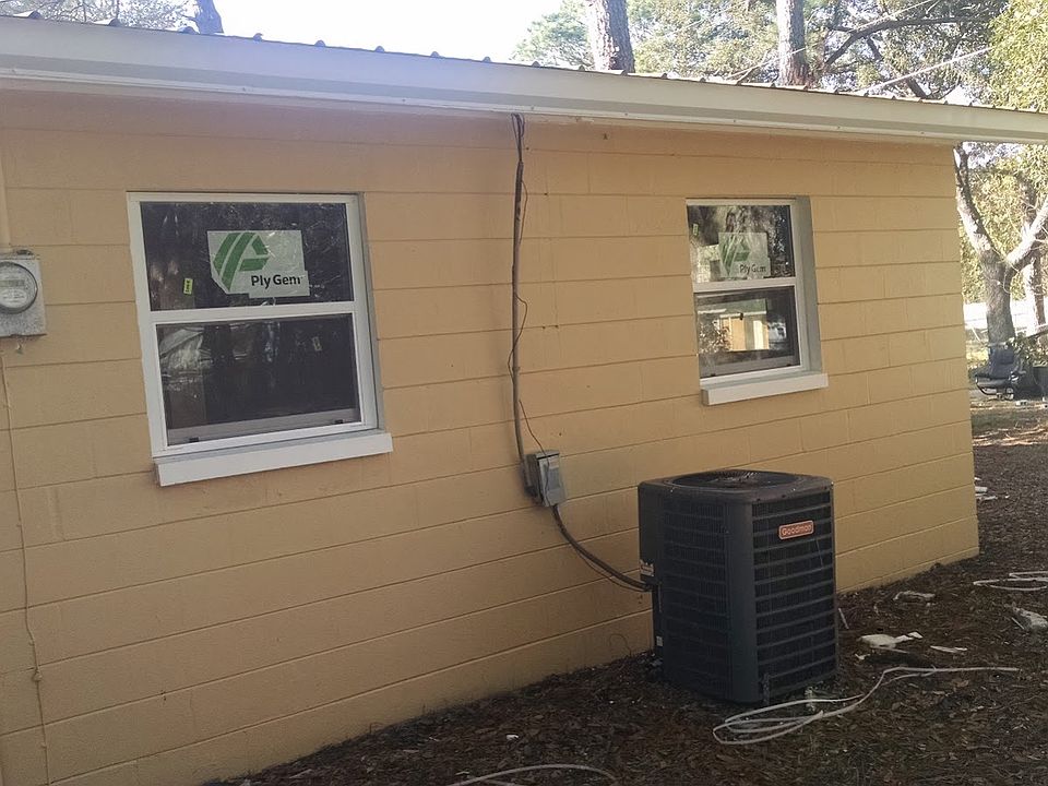 2nd image of 3811 NE 13th St