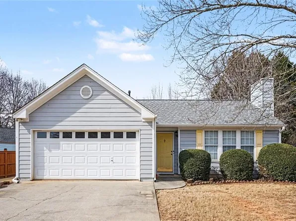 220 Hayward Ln, Lawrenceville, GA 30044