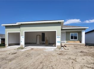 940 NE 64th Ave, Des Moines, IA 50313