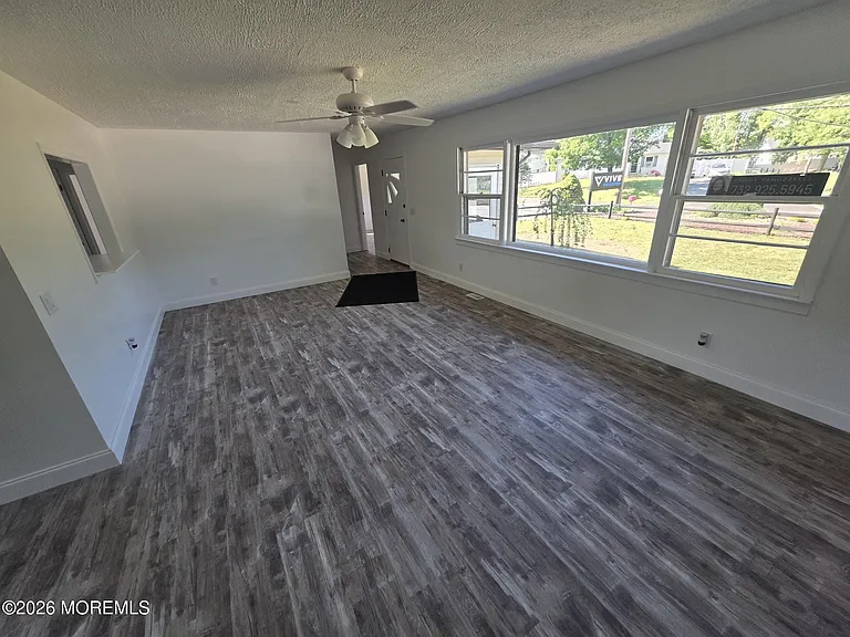14 Wood Ave #A — Photo 5