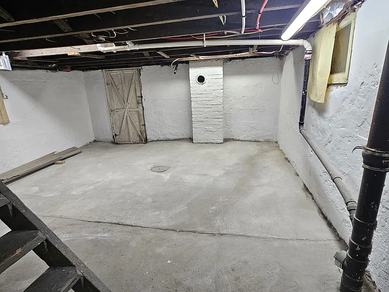 227 Magazine St — Photo 6