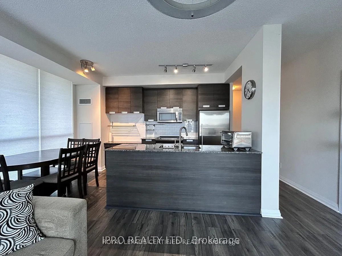 Building Photo - 55 Eglinton Ave W #507