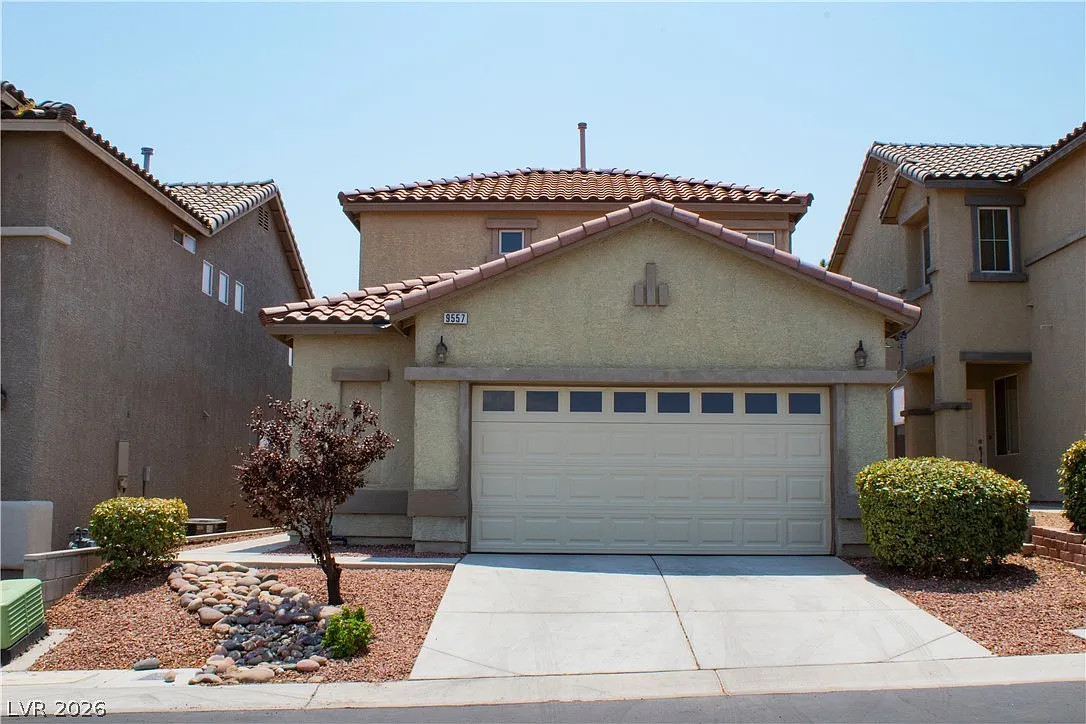 3 bed, 3.0 bath, 1541 sqft, $1,895 — Photo 3
