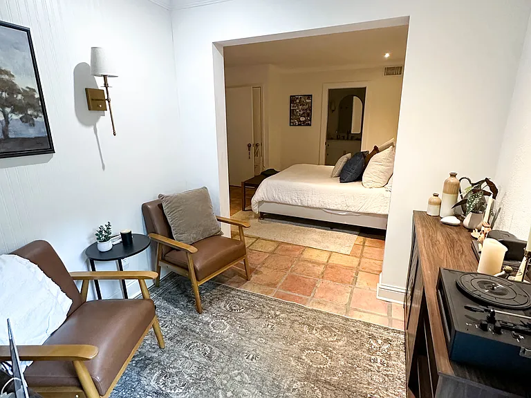 3936 Travis St #3 — Photo 6