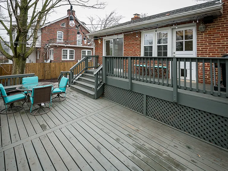 407 Russell Rd — Photo 49