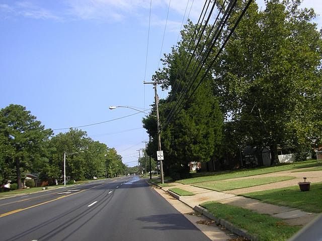2nd image of 1031 Aberdeen Rd