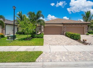 9178 Woodhurst Dr, Naples, FL 34120