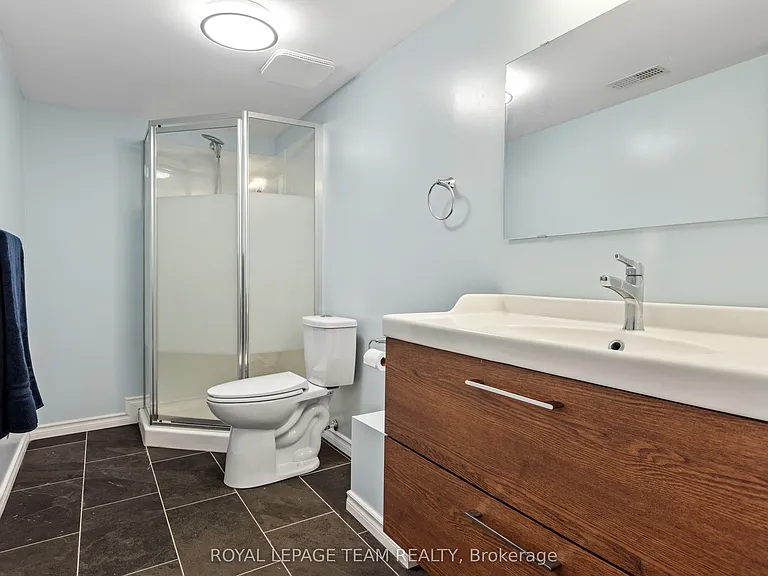 212 Huntsville Dr — Photo 34