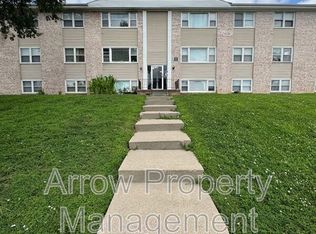 2206 K St APT 11, Omaha, NE 68107