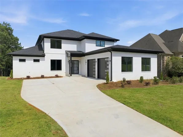 2453 Lake Erma Dr, Hampton, GA 30228