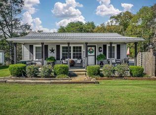 13400 Old Kentucky Rd, Walling, TN 38587