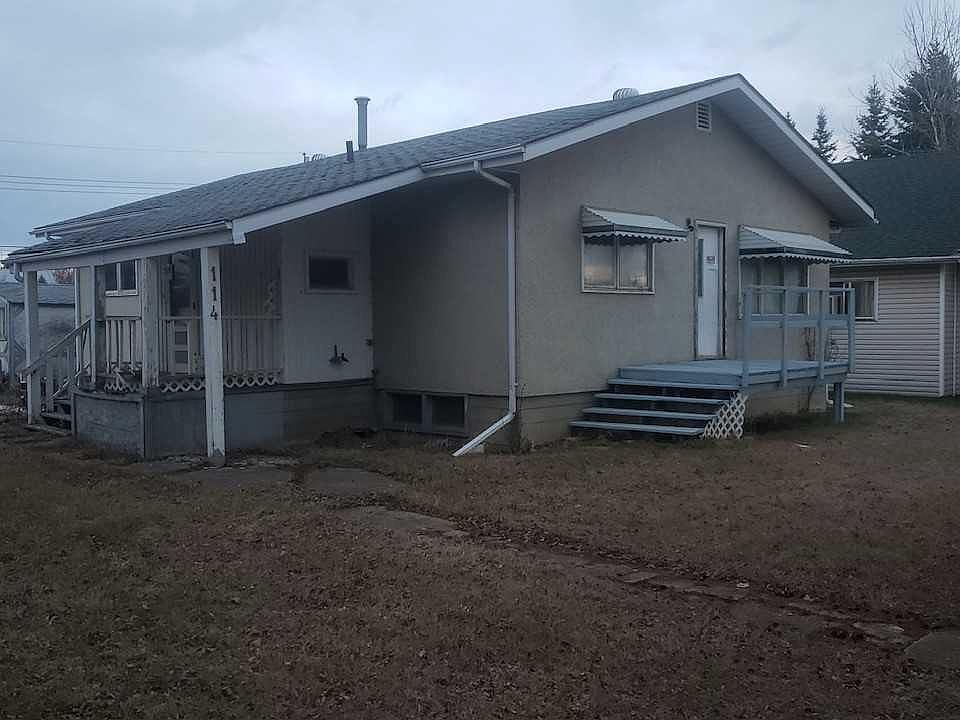 1st image of 114 3rd Ave NE