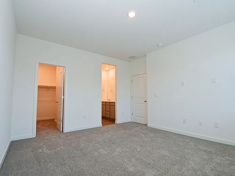 1016 Middle Gate Rd — Photo 11