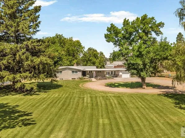1355 S Shilling Ave, Blackfoot, ID 83221