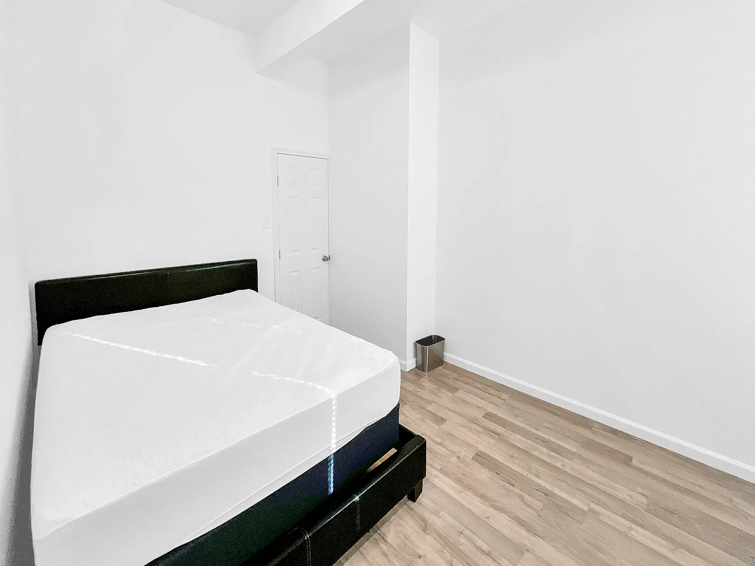 2117 Greta Lane - Suite... — Photo 4