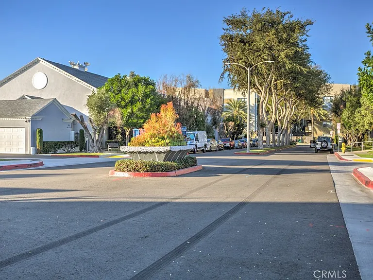 1610 S Pomona Ave #C15 — Photo 40
