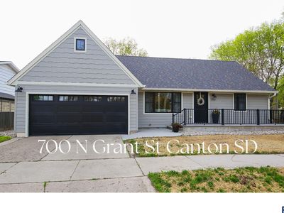 700 N Grant St, Canton, SD, 57013