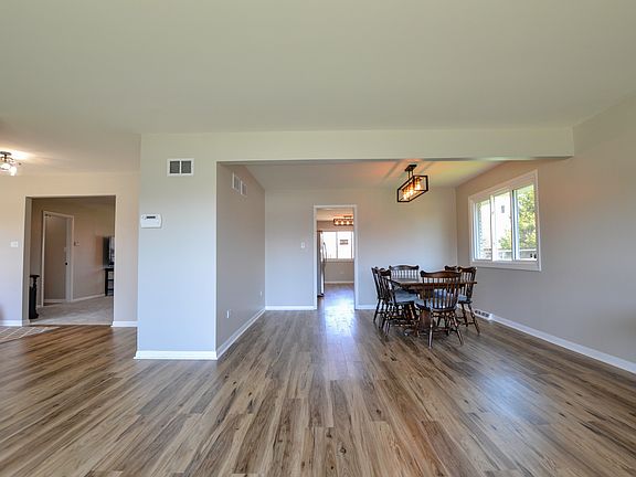 5th image of 7852 Sycamore Dr