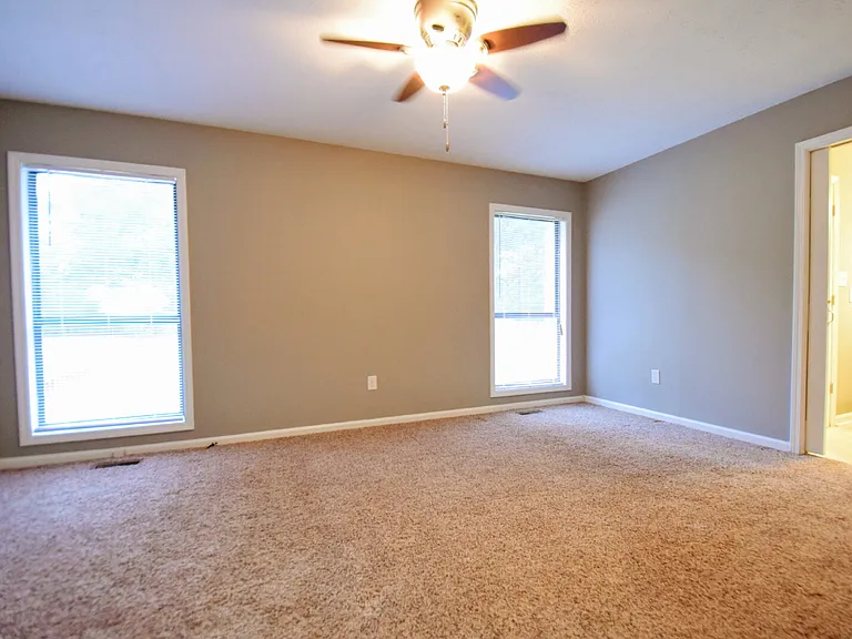 6933 Woodmark Dr — Photo 11